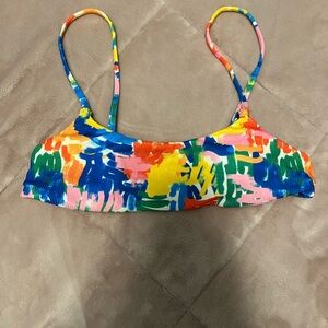 Aurelle bikini top never worn size small removable pads